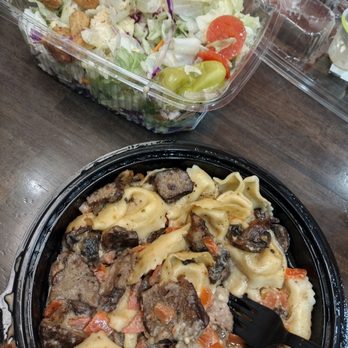 Olive Garden Italian Restaurant - Braised beef tortellini and house salad - Italian Near Me - Downey, California Olive Garden Italian Restaurant - Braised beef tortellini and house salad - Italian Near Me - Downey, California