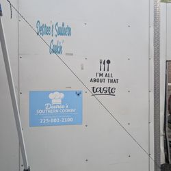 Desiree's Southern Cookin - Signage