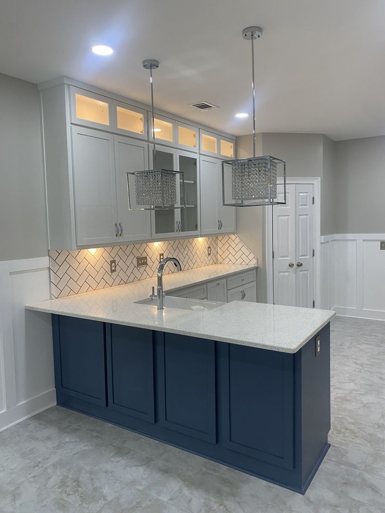 Slide of Visionary Homes and Investments