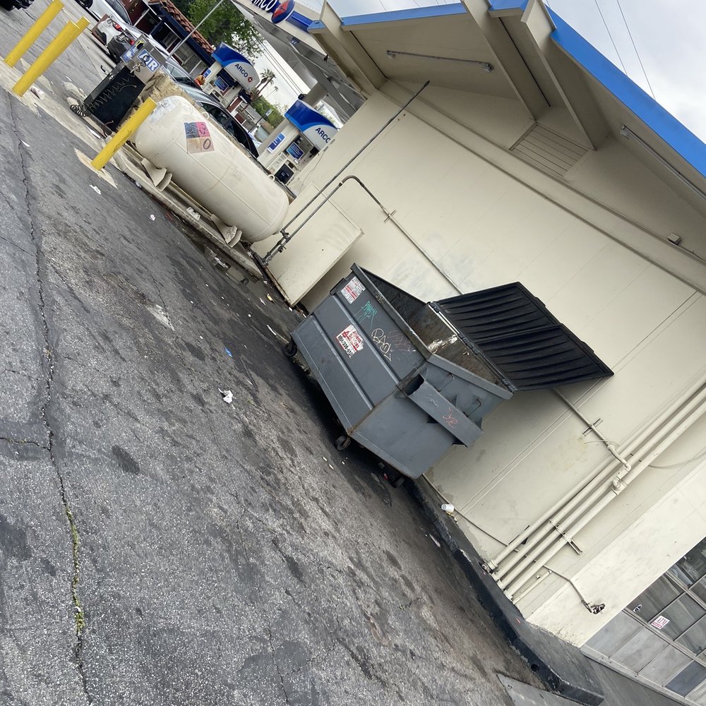 Arco - Gas Stations Near Me - Azusa, California