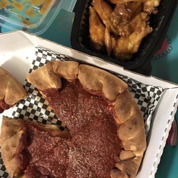 Antonio's Pizzeria Loschiavo - Pizza Near Me - Cleveland, Ohio