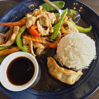 Bamboo Bistro - Cashew chicken - Vietnamese Near Me - Anacortes, Washington Bamboo Bistro - Cashew chicken - Vietnamese Near Me - Anacortes, Washington