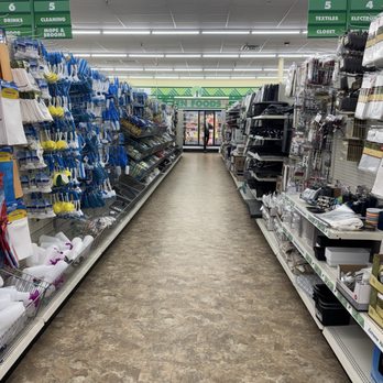 Dollar Tree - Discount Store Near Me - Leechburg, Pennsylvania