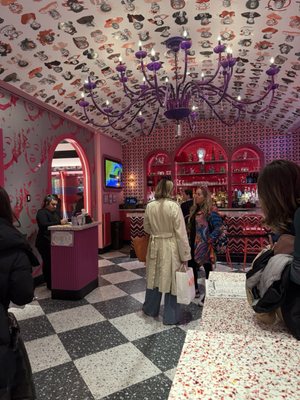 Serendipity 3 - Times Square by null
