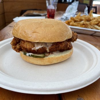 BirdHouse - The Eddie Special chicken sandwich - Chicken Shop Near Me - Page, Arizona