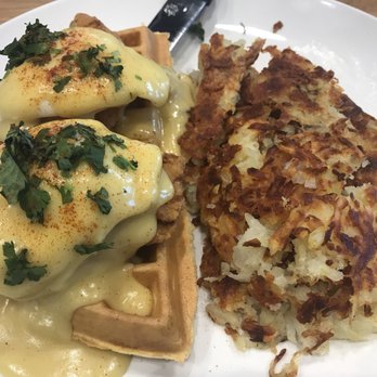 Broken Yolk Cafe - American Near Me - Glendora, California
