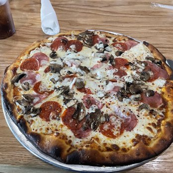 Giddings Brewhaus - Build your own. The 14" is large enough for 2 people. - Chicken Wings Near Me - Giddings, Texas