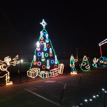 Winter Fest OC - Festival of lights - Festivals Near Me - Costa Mesa, California