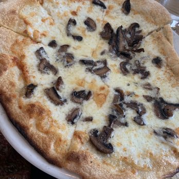 aMano Restaurant - Mushroom Pizza - Wine Bars Near Me - Mattituck, New York aMano Restaurant - Mushroom Pizza - Wine Bars Near Me - Mattituck, New York