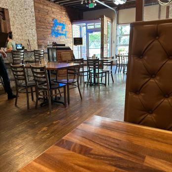 Stoney's Restaurant - a view of the dining area - American Near Me - Mountain Home, Idaho