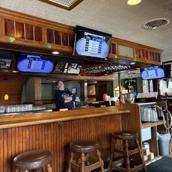Gabe's Neighborhood Bar & Kitchen - March 2025