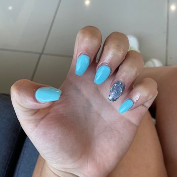 Nail Luxe - My beautiful nail designer Wendy did these and I LOVE them!!!!! She did sooooo good! - Nail Salons Near Me - Saint Louis, Missouri
