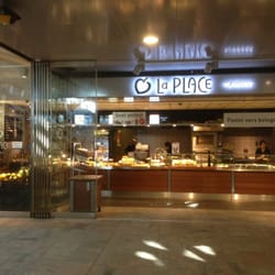 La Place - La Place in de stationshal.