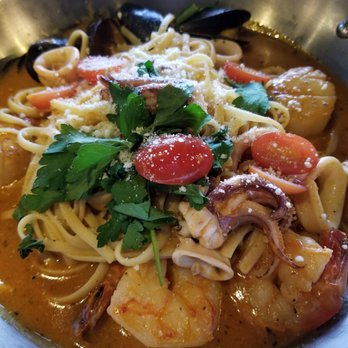Andiamo - Frutti di mare - pasta with scallops, shrimp, mussels, calamari - Italian Near Me - Detroit, Michigan