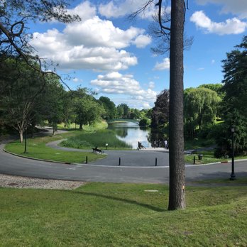 Washington Park Inn - Washington Park Inn is across street from this lovely park. - Hotels Near Me - Albany, New York Washington Park Inn - Washington Park Inn is across street from this lovely park. - Hotels Near Me - Albany, New York