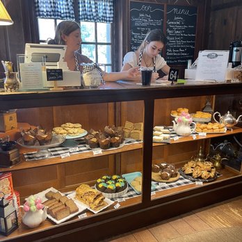 Mobjack Coffee Roasters and Petite Cafe - Coffee Roasteries Near Me - Yorktown, Virginia