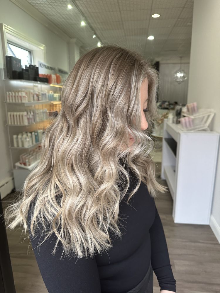 GLOSS SALON MONTGOMERY Updated September 2024 9409 Montgomery Rd, Cincinnati, Ohio Hair