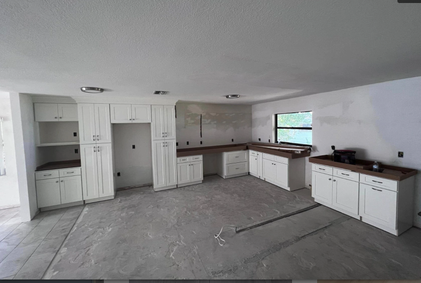 Slide of HDS Flooring & More