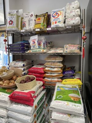 Isla Pacific Grocery by null