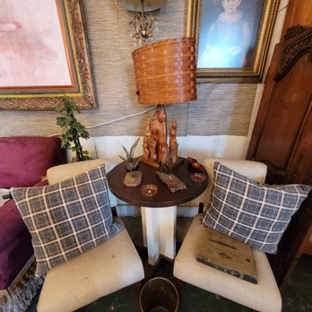 The Vintage Empire - Antiques Near Me - Dallas, Texas The Vintage Empire - Antiques Near Me - Dallas, Texas