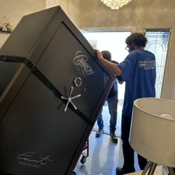 Family Movers Express - 1000lbs Safe.