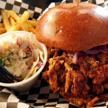 Midtown Grill - Pulled pork - Burgers Near Me - Yuba City, California