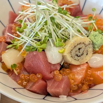 Waraku - bara chirashi - Izakaya Near Me - Torrance, California Waraku - bara chirashi - Izakaya Near Me - Torrance, California