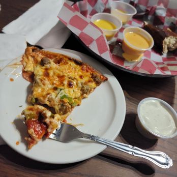 Down on Main Bar & Grill - Pizza - Burgers Near Me - Mount Vernon, Kentucky Down on Main Bar & Grill - Pizza - Burgers Near Me - Mount Vernon, Kentucky