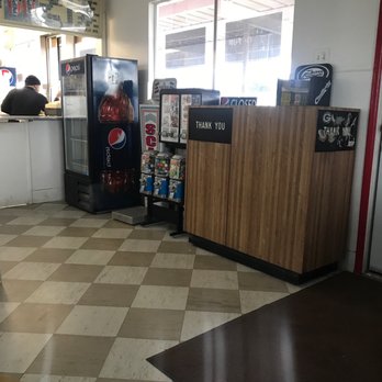 Frosty King - Inside area - Fast Food Near Me - Buttonwillow, California