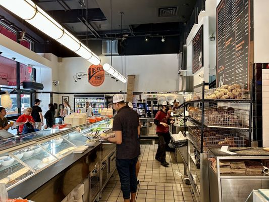 Leo's Bagels by null