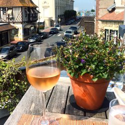 Café Marius - Roof top seats in the sun