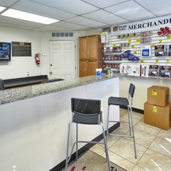 Storage Choice - Arlington - Office with security monitor and moving supplies!