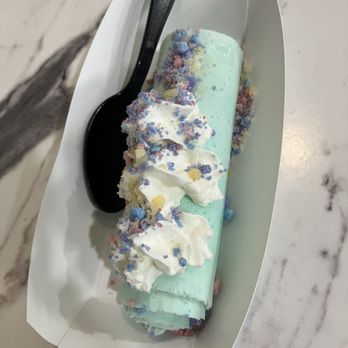 Cold Roll Taco - Cotton candy rolled ice cream - Ice Cream & Frozen Yogurt Near Me - New Smyrna Beach, Florida