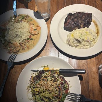 131 MAIN Restaurant - Thai Steak Salad - New American Near Me - Charlotte, North Carolina