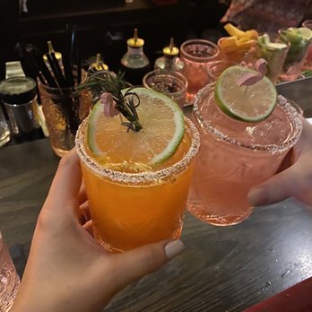 Flamingo Lounge - Lounges Near Me - Seward, Alaska