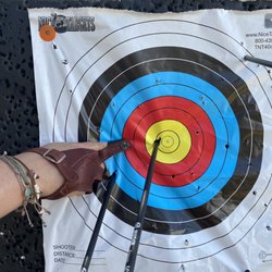 Central Florida Archery - Hitting GOLD!!