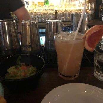 Escondite - Bar area, grapefruit cocktail - Mexican Near Me - Montreal, Quebec