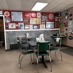 Randy's BBQ - Decor