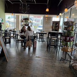 Cosa Duci Italian Bakery - The wall was taken down. The dining area is more open and inviting.