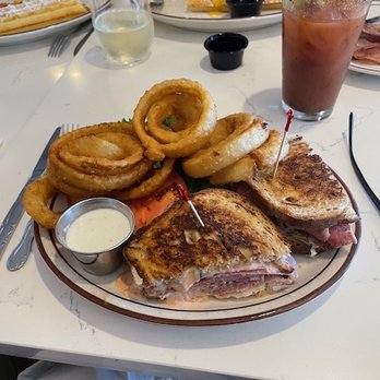 Belgian Waffle Works - Reuben and rings - Burgers Near Me - Lake Arrowhead, California