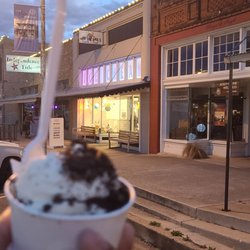 Off the Rails: Sweets 'n' Treats
