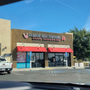 Saigon Hoa Pasteur - Vietnamese Near Me - Lakewood, California