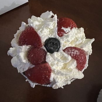 Ladyfingers Cakes - Strawberry sponge cake (mini) - Bakeries Near Me - San Leandro, California Ladyfingers Cakes - Strawberry sponge cake (mini) - Bakeries Near Me - San Leandro, California