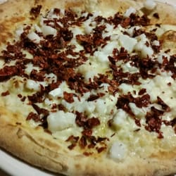 La Strettola - Aviglianese. Mozzarella baccalà e peperoni cruschi