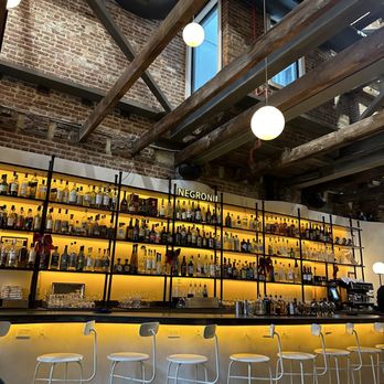 Levante - Ambiance - Pizza Near Me - Long Island City, New York