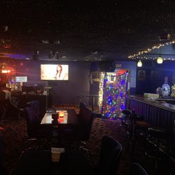 Paradise Isle - Karaoke stage