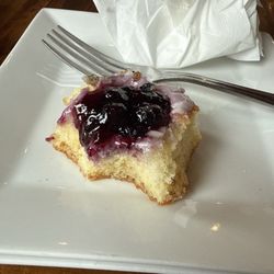 Dara Bistro - Beautiful blueberry doughnut