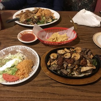 Nachos - Mexican Near Me - Sandusky, Ohio