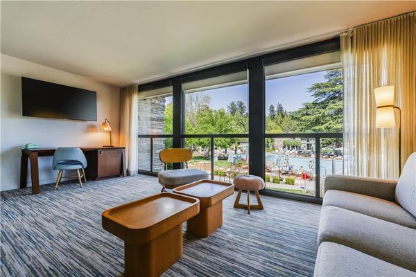Flamingo Resort and Spa Santa Rosa Sonoma, Tapestry by Hilton by null