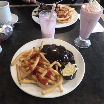 Sunnyside Restaurant - Breakfast & Brunch Near Me - Bedford, Nova Scotia